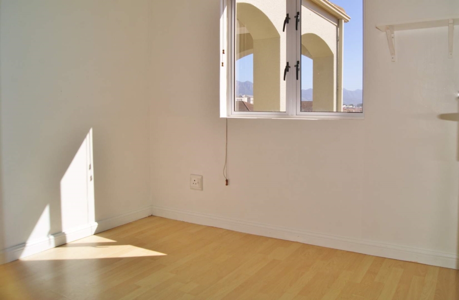 To Let 3 Bedroom Property for Rent in Capricorn Western Cape